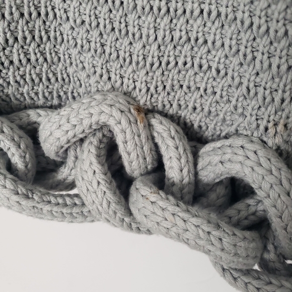 Fendi Women's 40 Grey Knit Sweater Skirt Knot Bottom Braided Designer US 4 - Picture 7 of 8